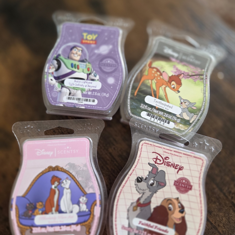 Wax Melts Assorted Disney Characters - Pink, Purple, Green, Cream